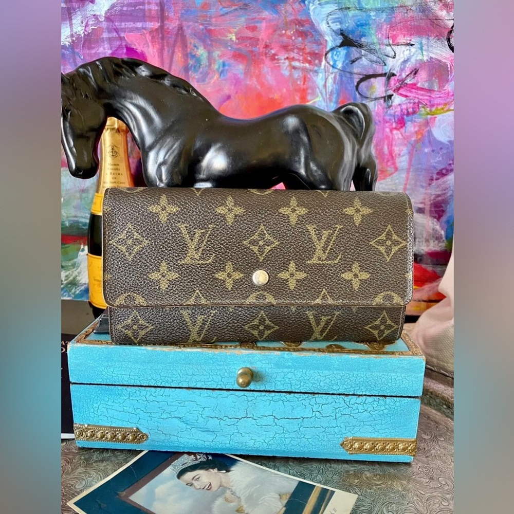 Authentic LOUIS VUITTON  Portefeuille Sarah Monogram Brown Long Wallet  France